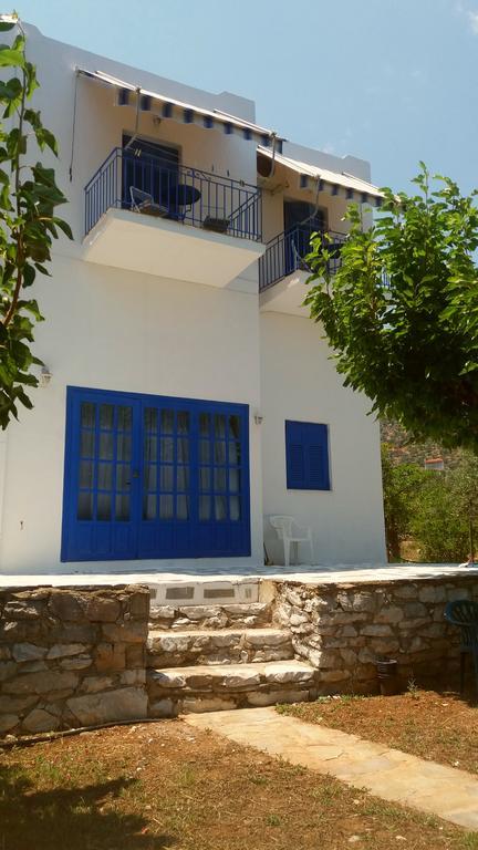 Mouragio Studios Tiros Exterior photo